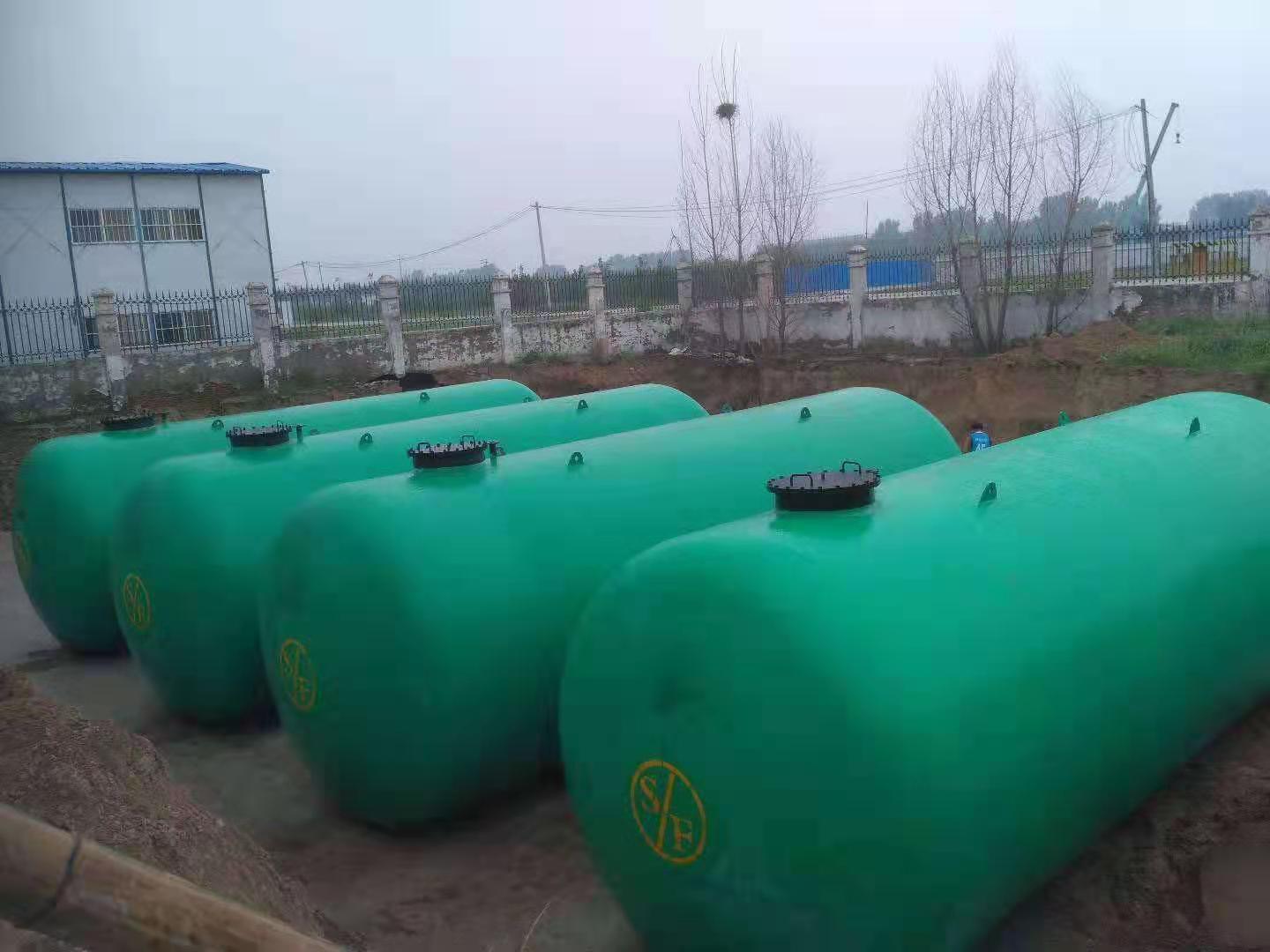 地埋双层油罐.jpg 地埋双层油罐.jpg
